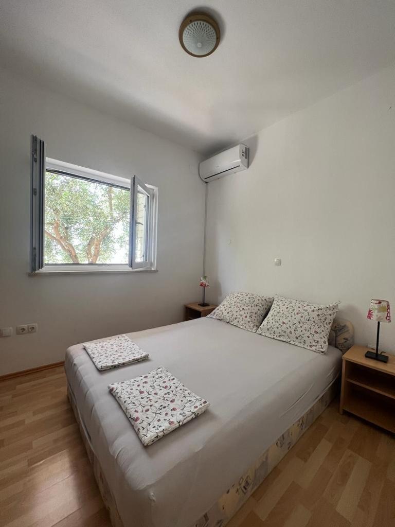 Apartments Paulina Трогир Экстерьер фото
